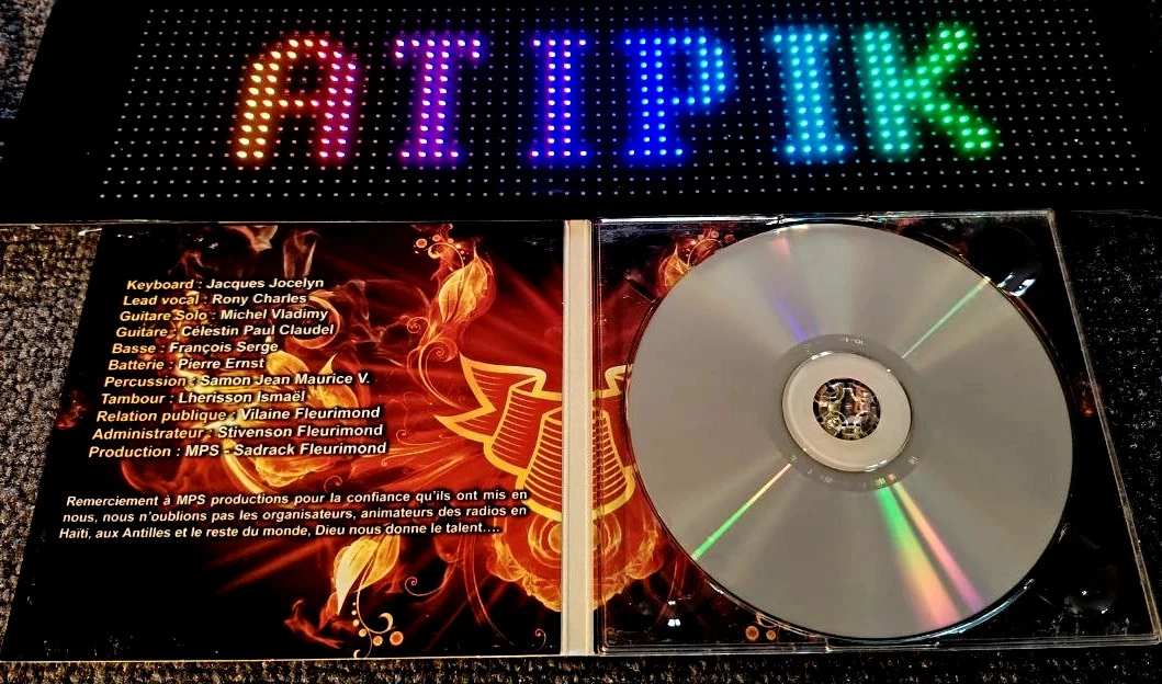🔥 CD live ultra-rare : Show Off Band - Vol.2, pépite haïtienne à saisir ! 🎶 – photo 5